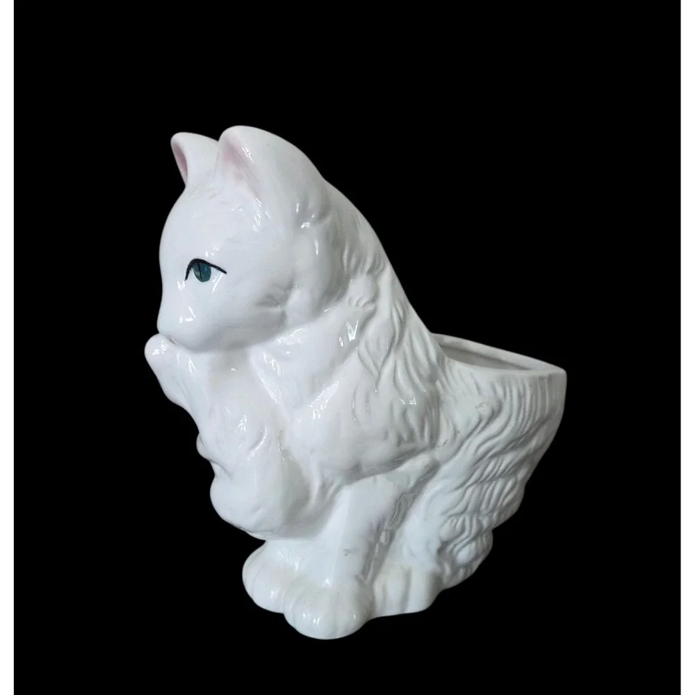 Vintage White‎ Ceramic Mother Cat Scruffing It's Baby Kitten Planter Handpainted